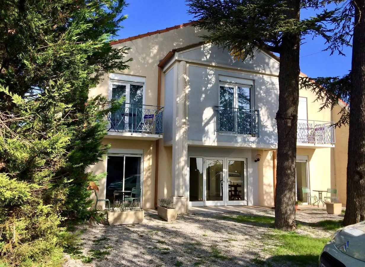 Bed and Breakfast Castel Mireio Керанн